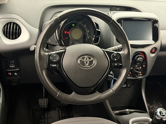 Toyota Aygo 9 of 24