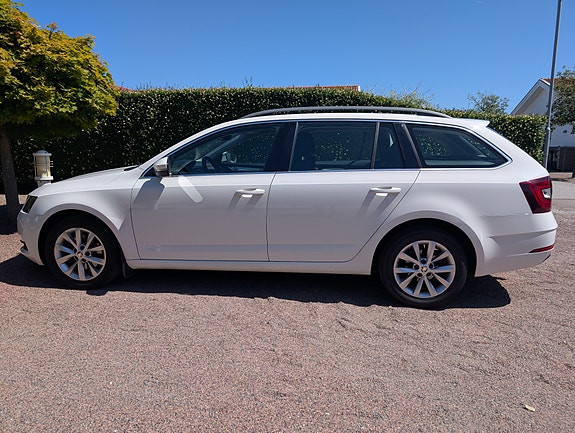 Skoda Octavia 4 of 5
