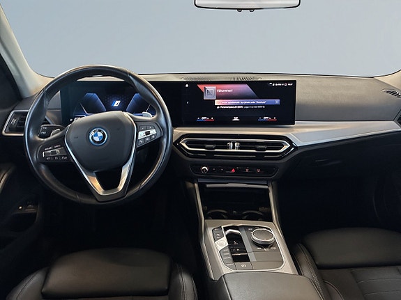 BMW 330e 8 of 19