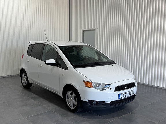 Mitsubishi Colt 2 of 5