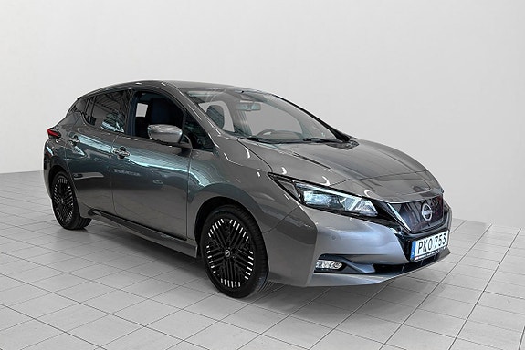 Nissan Leaf 4 of 5