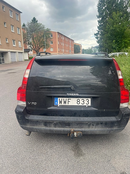 Volvo V70 4 of 6