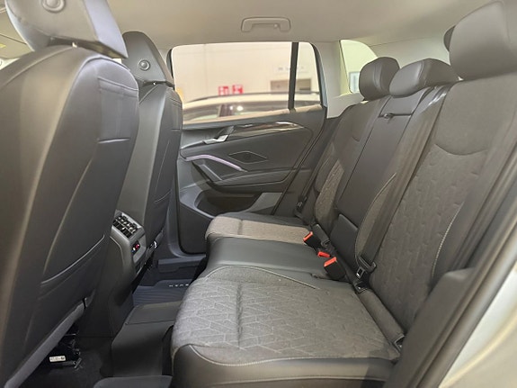 Volkswagen Tiguan 16 of 18