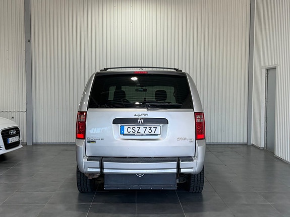 Dodge Grand Caravan 7 of 15