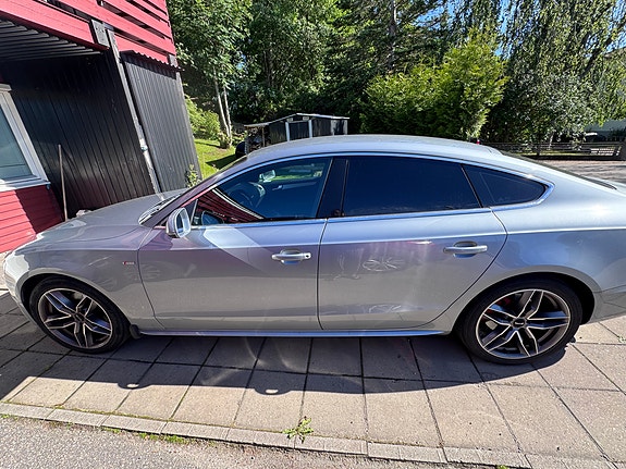 Audi A5 3 of 6