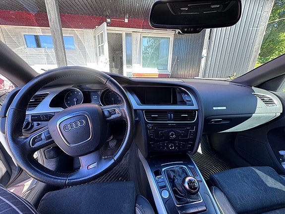 Audi A5 2 of 6