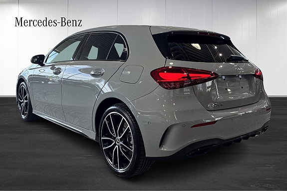 Mercedes-Benz A250 e 3 of 5