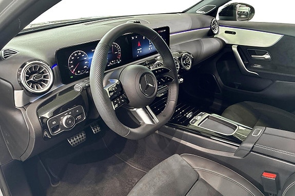 Mercedes-Benz A250 e 6 of 15