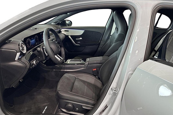 Mercedes-Benz A250 e 11 of 15