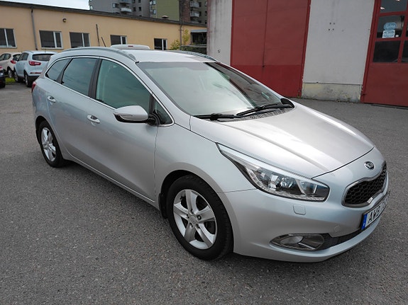 Kia Ceed 2 of 12
