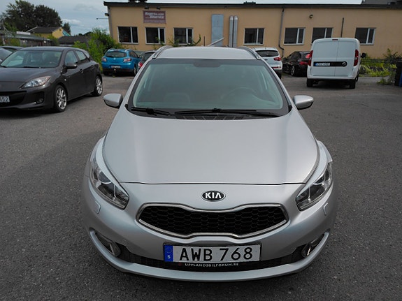 Kia Ceed 12 of 12