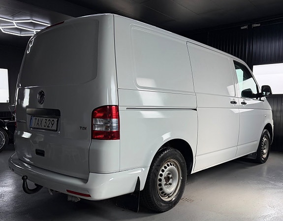 Volkswagen Transporter 4 of 5