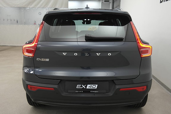 Volvo EX40 18 of 21