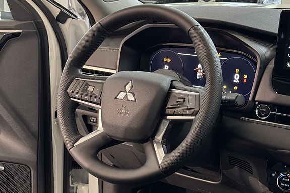 Mitsubishi Outlander 10 of 18