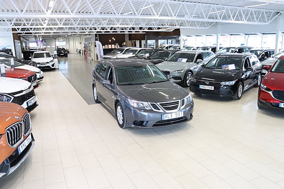 Saab 9-3 3 of 5