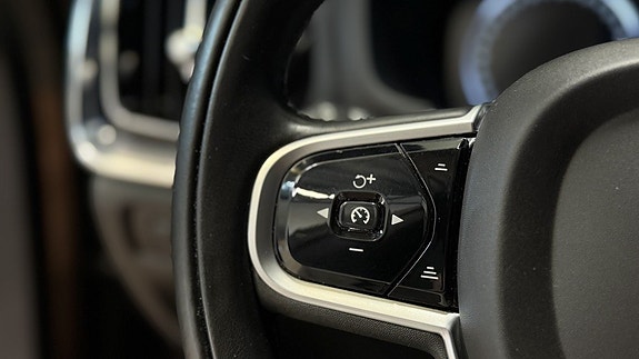 Volvo V60 Cross Country 16 of 29