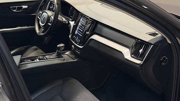 Volvo V60 Cross Country 26 of 29