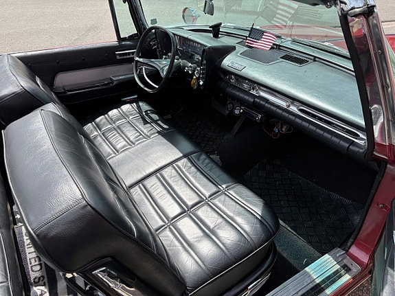 Chrysler Imperial 17 of 25