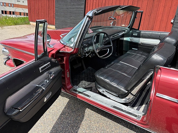 Chrysler Imperial 13 of 25