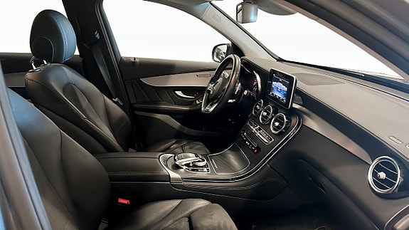 Mercedes-Benz GLC220 d 3 of 5