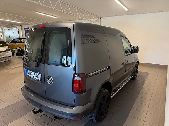 Volkswagen Caddy 4 of 5