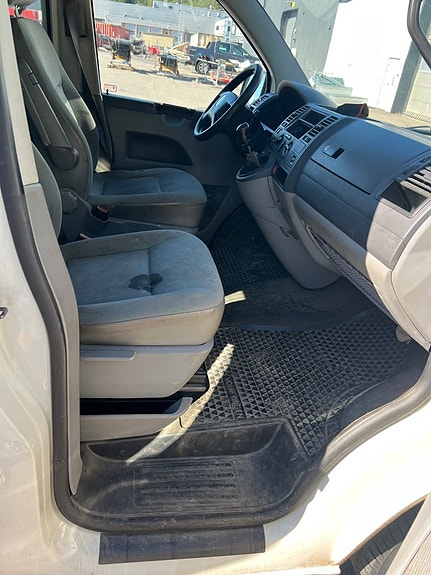 Volkswagen Transporter 13 of 25