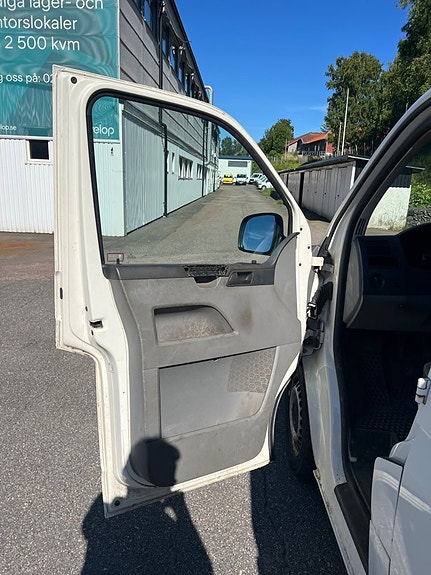 Volkswagen Transporter 17 of 25