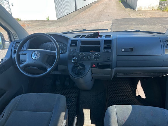 Volkswagen Transporter 11 of 25
