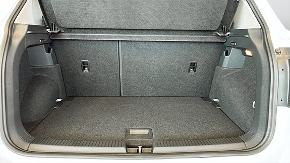 Volkswagen T-Cross 12 of 13
