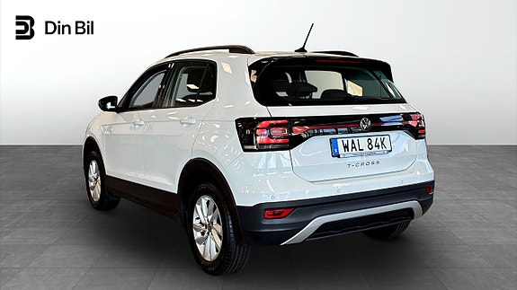 Volkswagen T-Cross 3 of 13