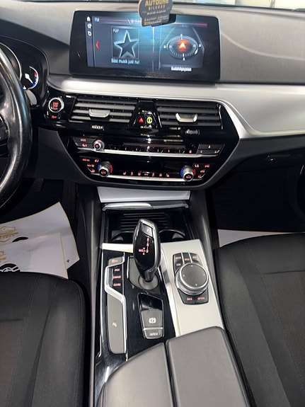 BMW 520d 4 of 5