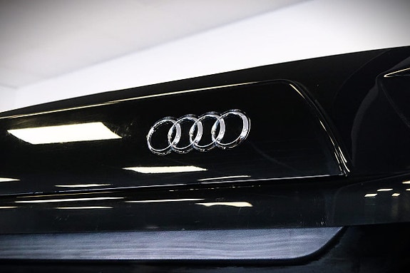 Audi Q7 4 of 5