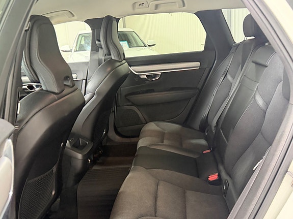 Volvo V90 12 of 13
