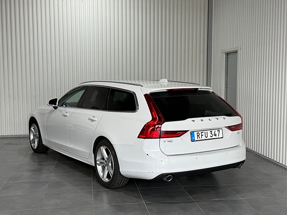 Volvo V90 7 of 13