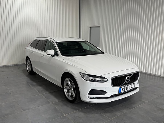 Volvo V90 2 of 13