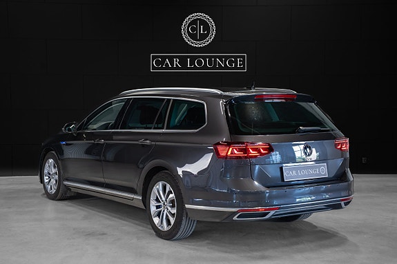 Volkswagen Passat 5 of 5