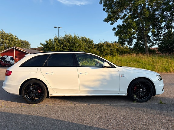 Audi A4 4 of 5