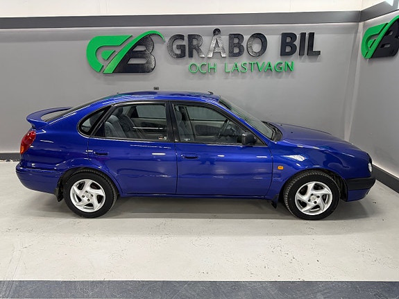 Toyota Corolla 6 of 18