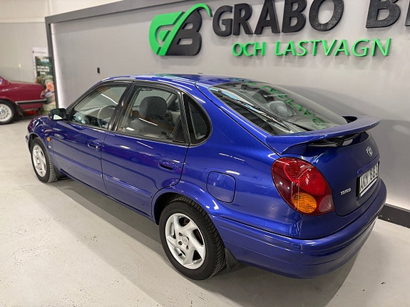 Toyota Corolla 3 of 18