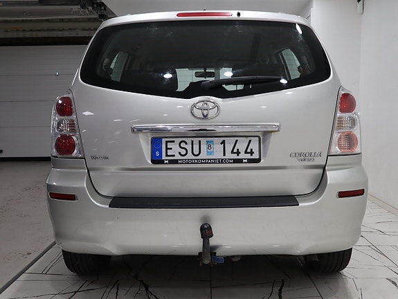 Toyota Corolla Verso 5 of 5