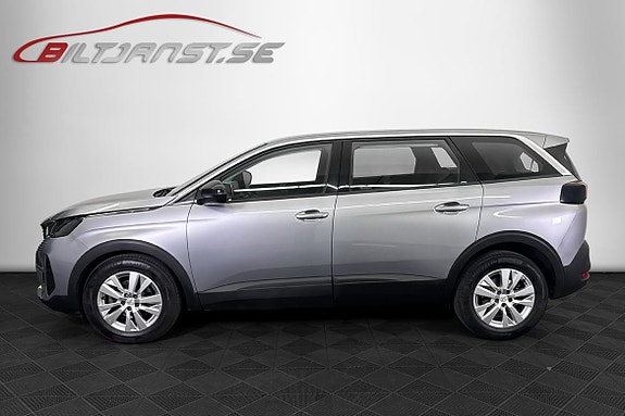 Peugeot 5008 2 of 5