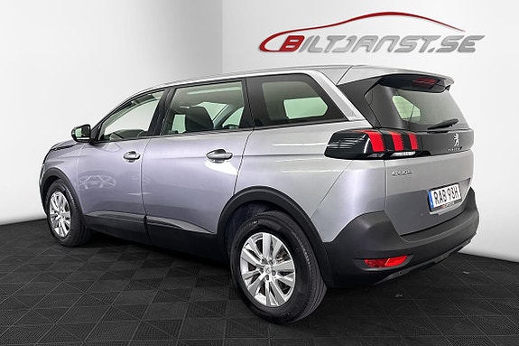 Peugeot 5008 3 of 5