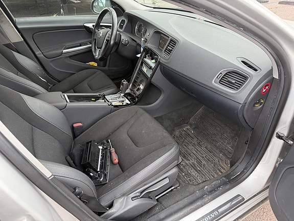 Volvo V60 5 of 9