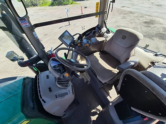John Deere 6250 R 10 of 11