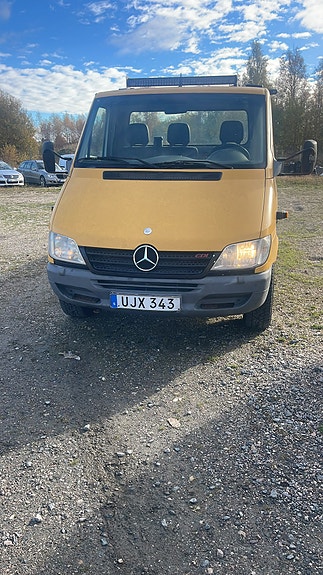 Mercedes-Benz Sprinter 316 2 of 3
