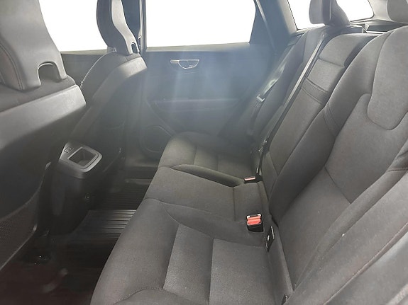 Volvo XC60 7 of 13