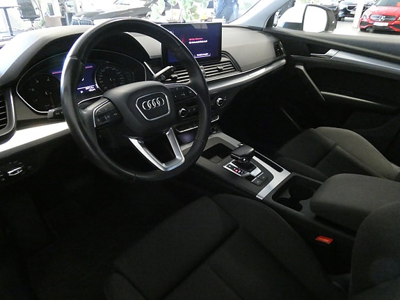 Audi Q5 12 of 26
