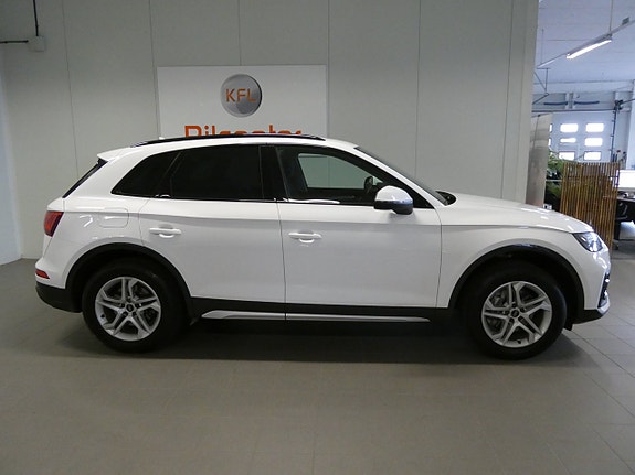 Audi Q5 4 of 25