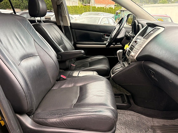 Lexus RX400h 6 of 8