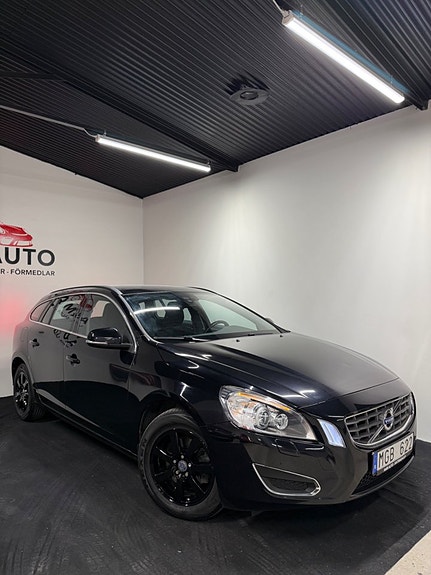 Volvo V60 3 of 5